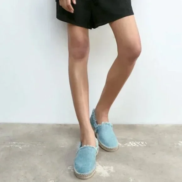 ZARA SIZE 29 DENIM JEAN ESPADRILLES RAW EDGE FLAT SLIP-ON SHOES WOMEN SANDALS - Picture 3 of 8